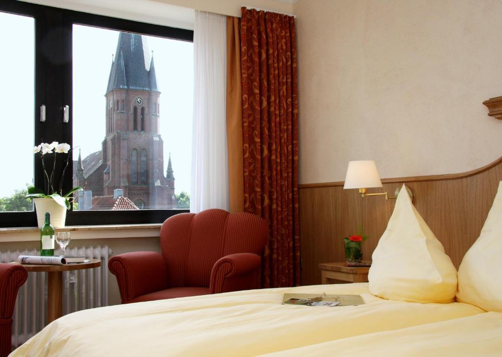 Altes Gasthaus Kuhr - Hotel & Restaurant Papenburg Quarto foto